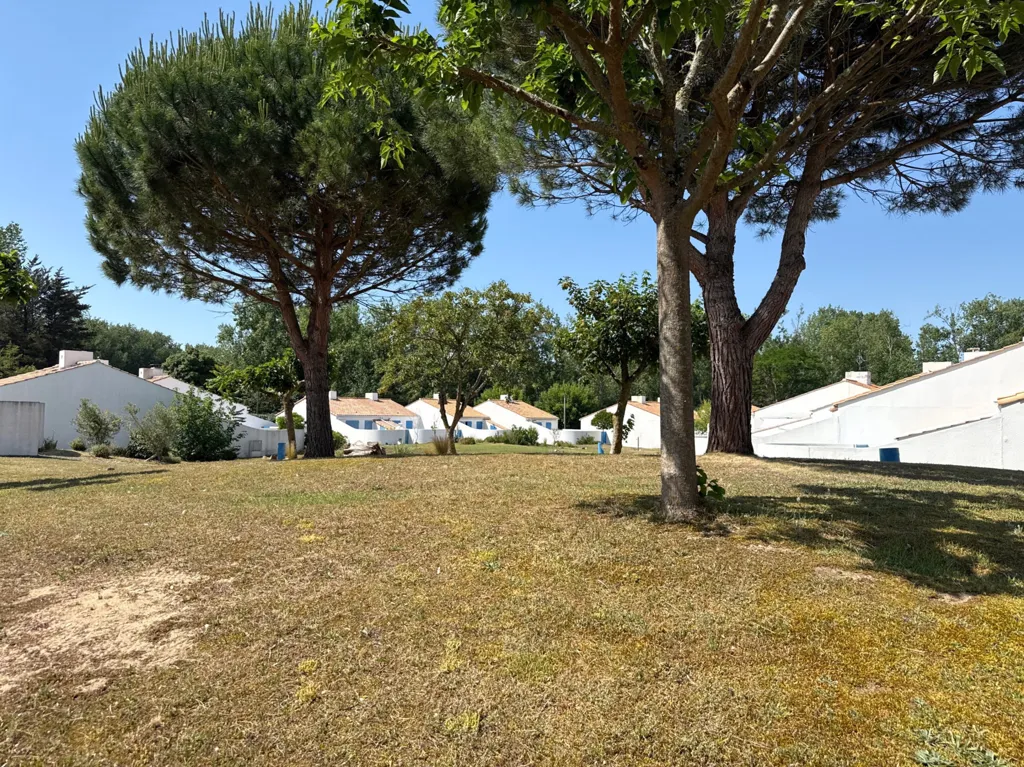 Jardin - Pavillon Meublé avec Piscine à Proximité