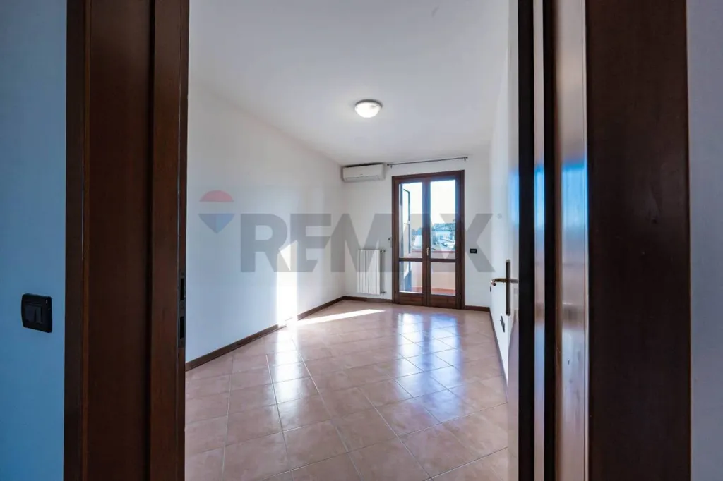 Entrée - Energy-Efficient Semi-Detached Villa in Vigarano Mainarda