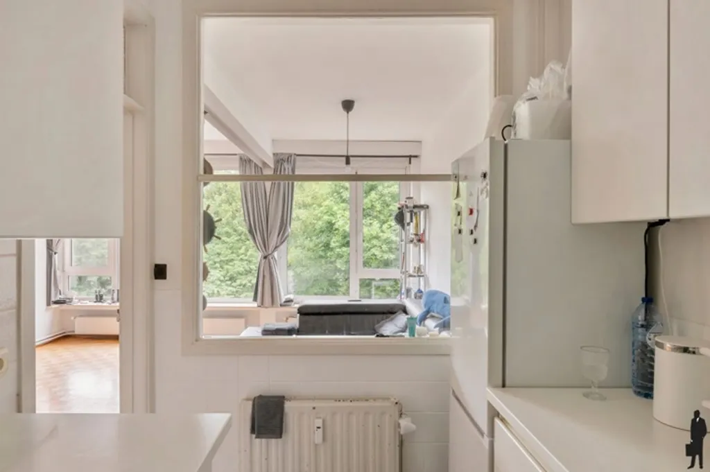 Cuisine - Appartement Lumineux avec Vue sur Verdure en Top Location