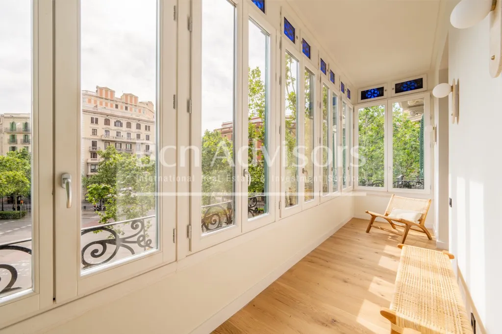 Rõdu - Refurbished Apartment with Original Features in Eixample
