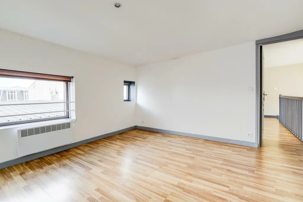 Toad - Duplex Apartment with City Centre Location in Saint-Quentin