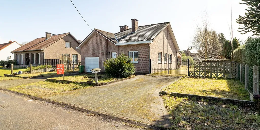 Extérieur - Maison à rénover avec jardin à Genk