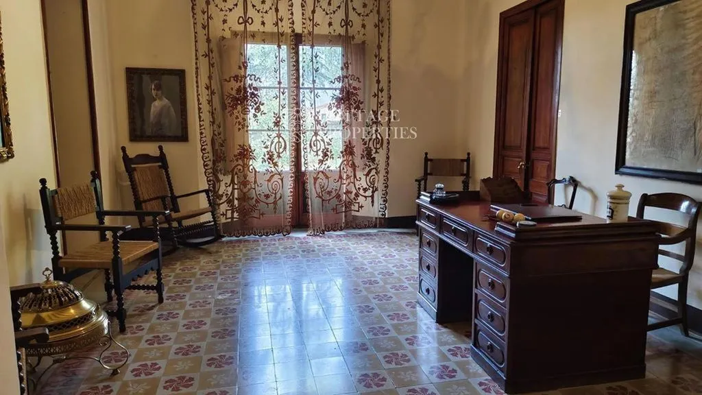 Kabinet - Luxury Farmhouse with Heritage in Llagostera