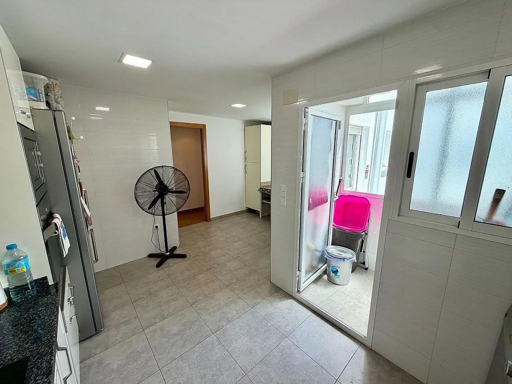 Köök - Apartment with Balcony in Silla