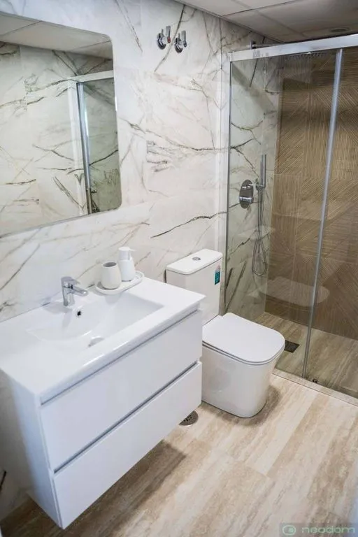 Bathrooms - Luxury Villa with Golf Views in Alicante