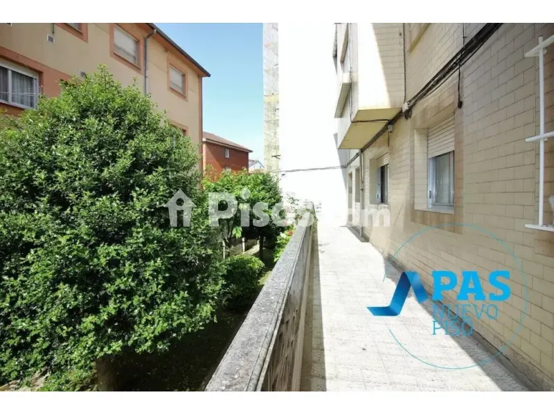 Garden - Central Flat with South-Facing Balcony in Santander