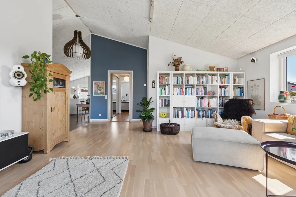 Elutuba - Two-Bedroom Villa with Carport in Bjert