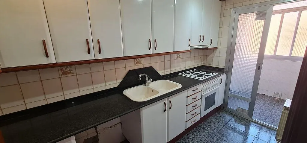 Köök - Apartment with Balcony in Sant Julià de Lòria