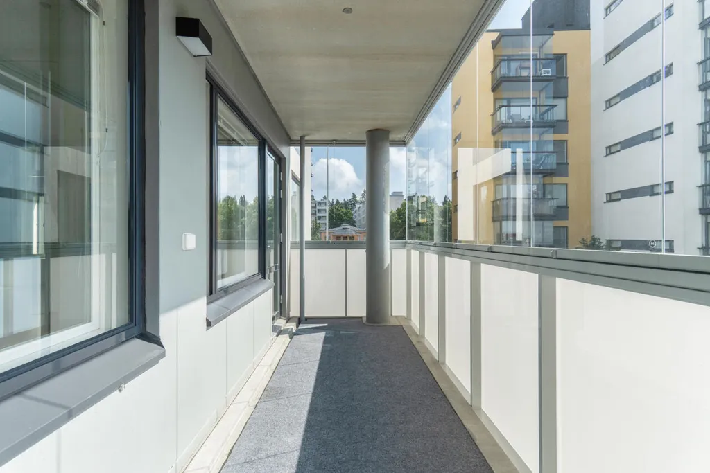 Balcon - Modern Flat with Balcony in Järvenpää Pajala
