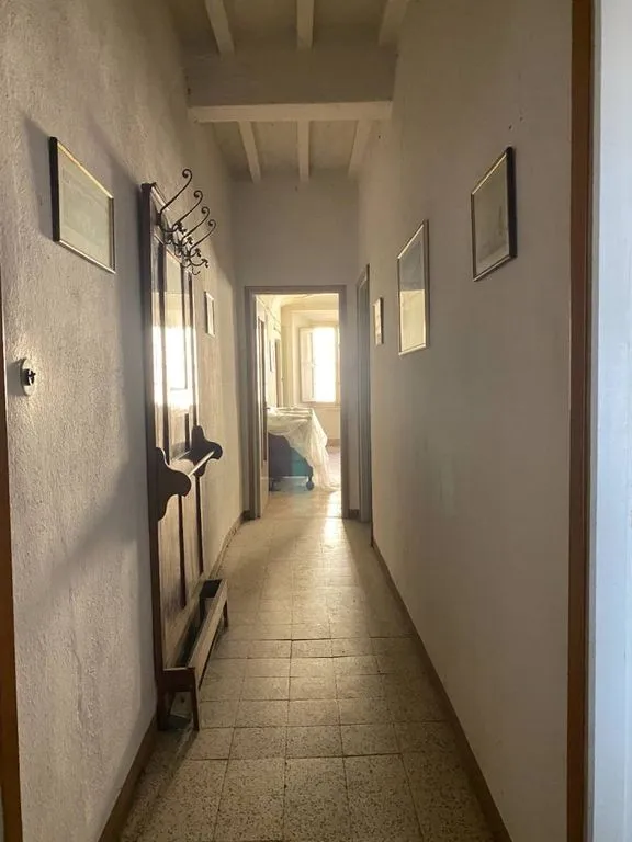 Entrée - Seventeenth-Century House with Courtyard in Bobbio