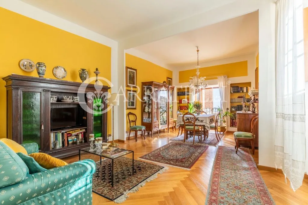 Elutuba - Luxury Penthouse with Panoramic Views in Siena