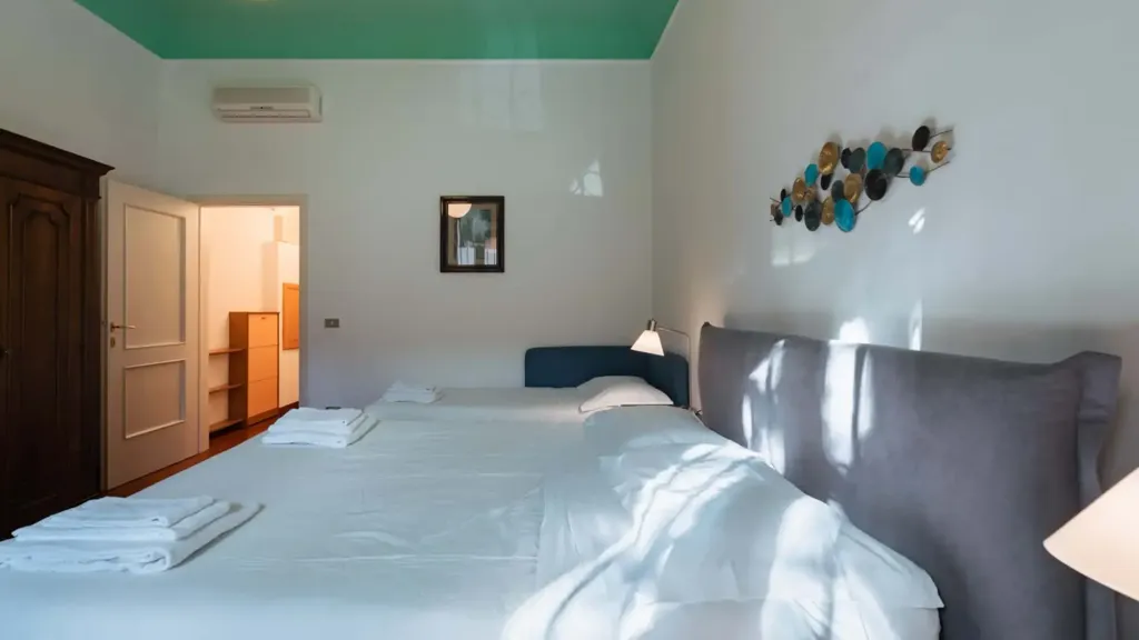 Magamistoad - Arty Apartment with Balcony in Florence
