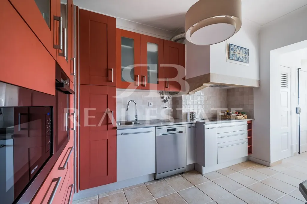 Kitchen - Renovated Apartment with River View in Restelo