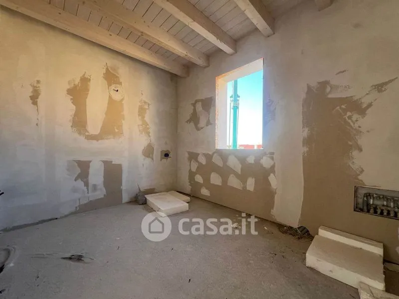 Pièces - Semi-Finished Villa with Private Garden in Sarego