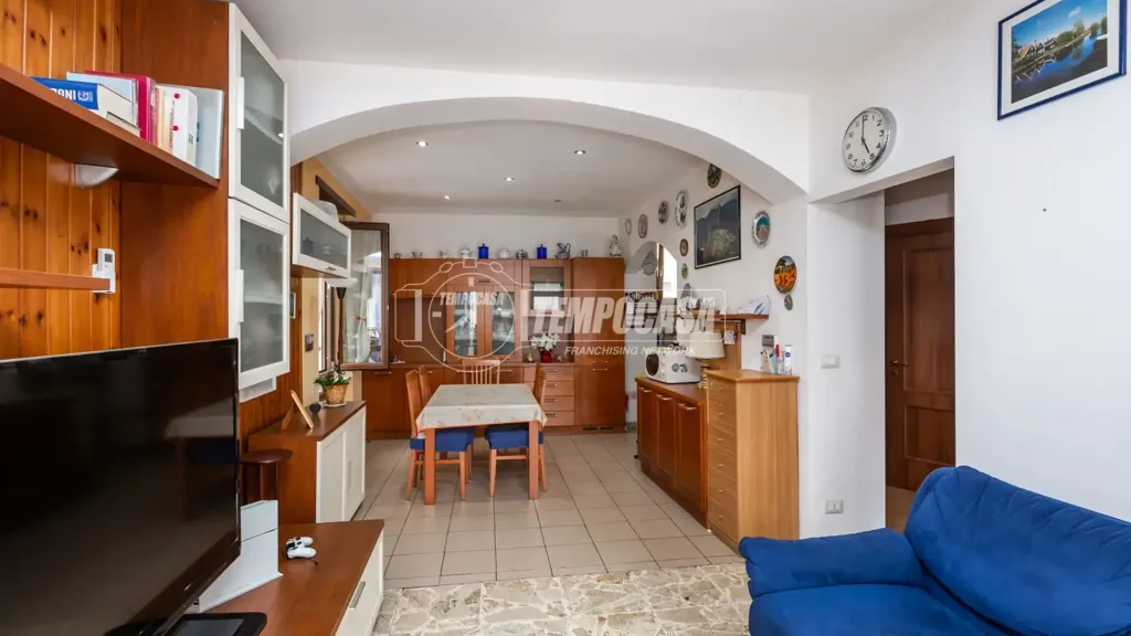 Séjour - Four-Bedroom Apartment with Central Heating in Moncalieri