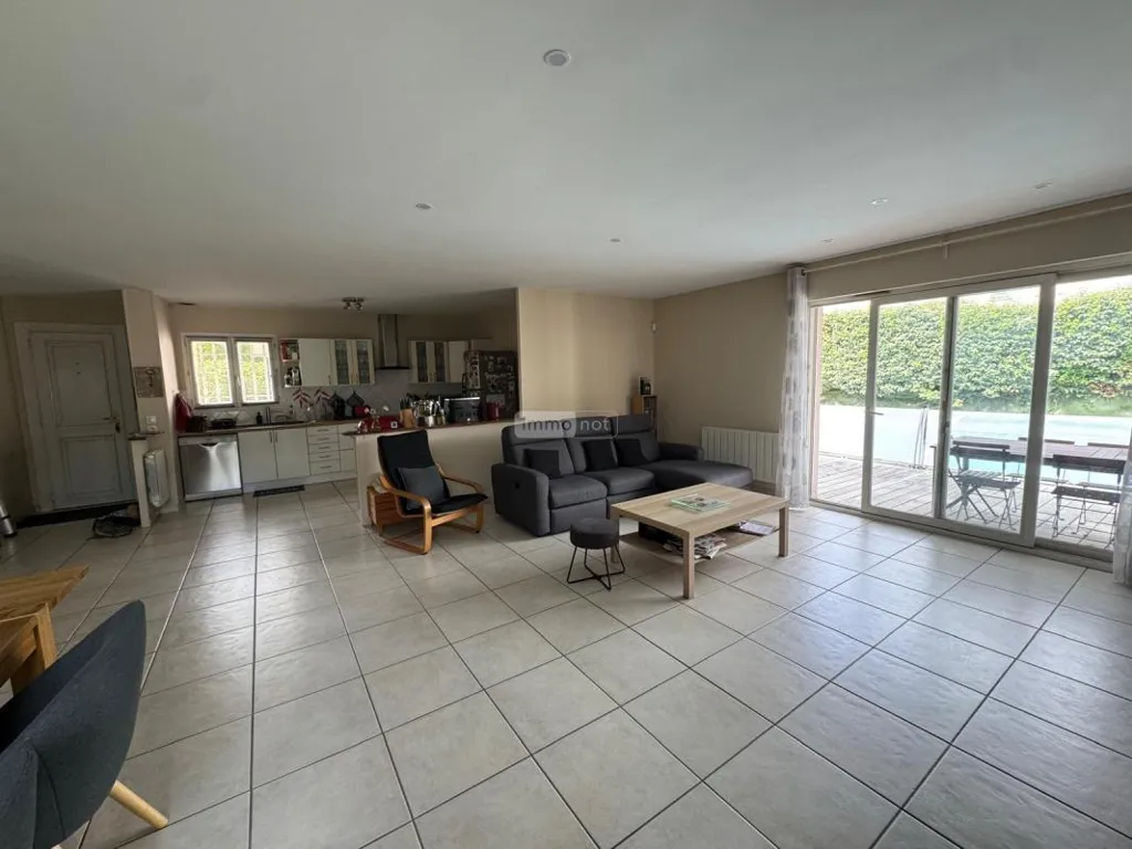 Elutuba - House with Pool in Mérignac