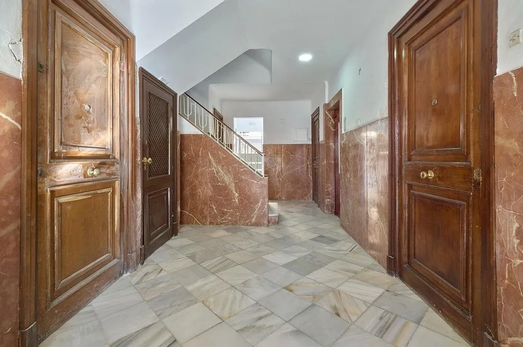 Esik - Apartment with Terrace in Pio XII, Jerez