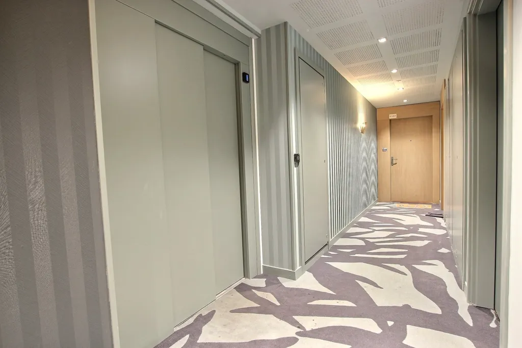 Entrée - Appartement Récent avec Vue Parc à Bois-Colombes