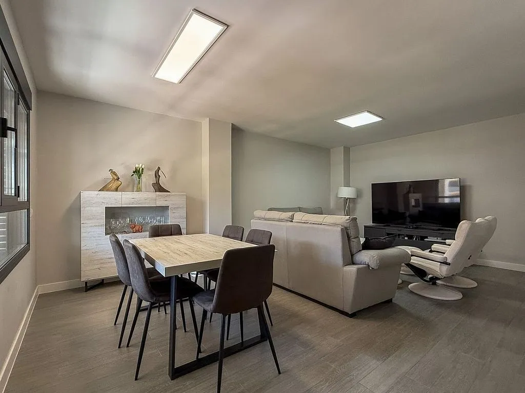 Söögituba - Apartment with Pool and Terrace in Aguas Vivas