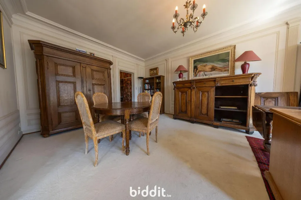 Söögituba - Characterful Apartment with View on Bd. Piercot