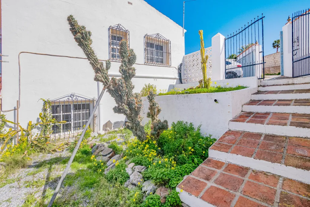 Aed - Detached House with Sea View in Motril