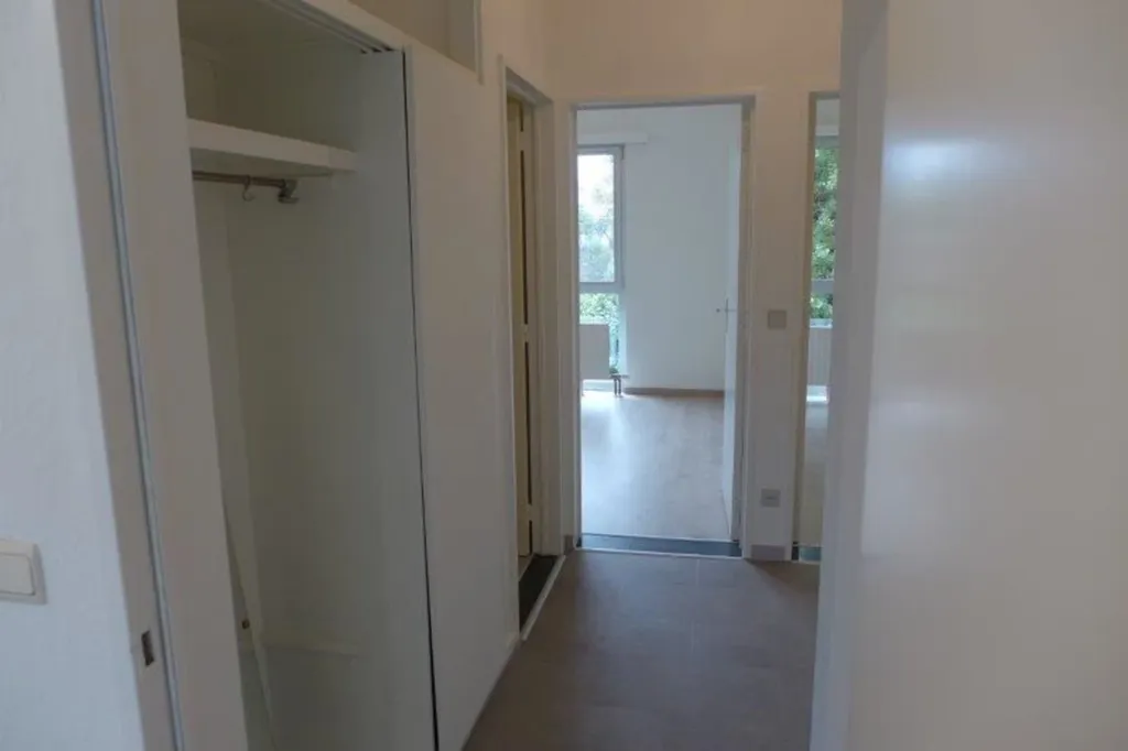 Stanze - Fully Renovated 3-Bed Apartment in Kontich