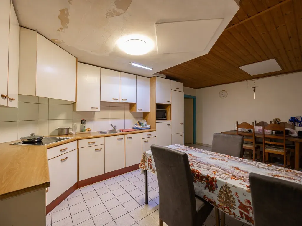 Salle à manger - Maison avec Jardin et Garage à Pelt