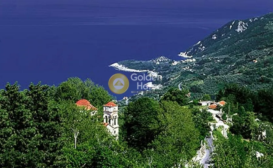 Commercial Plot with Panoramic Views in Portaria