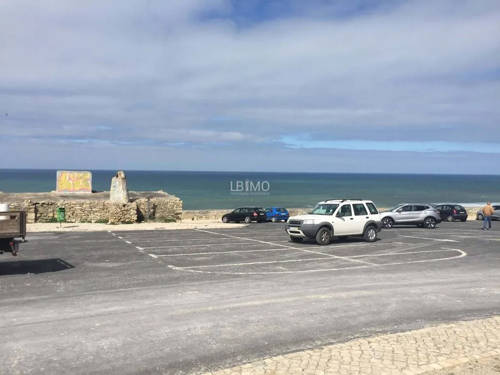 Esterno - Development Land with Seafront in São João das Lampas