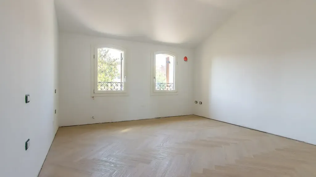 Toad - New Villa with Private Garden in Padova