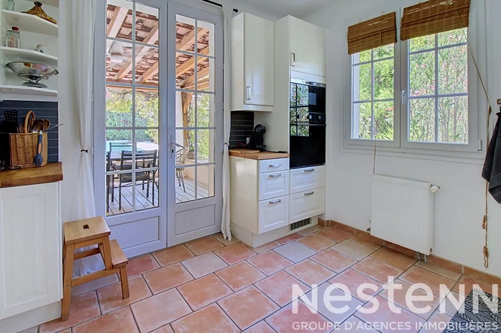 Kitchen - House with Pool and Garden View in Taradeau