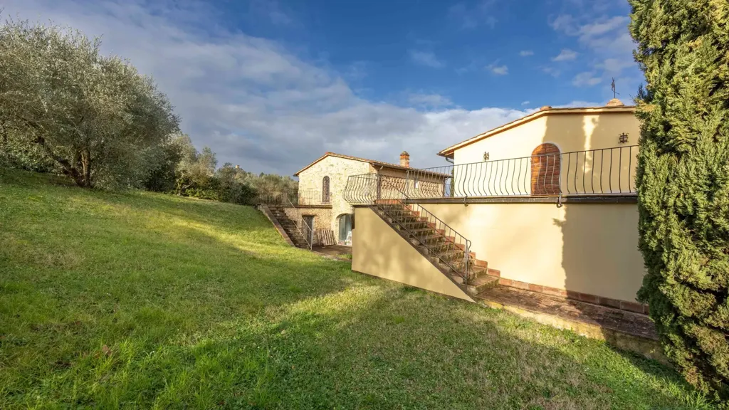 Garden - Rustic Complex with Garden in Montespertoli