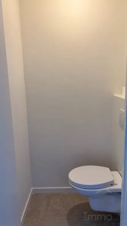 Salles de bain - Appartement Rénové avec Terrasse à Hasselt