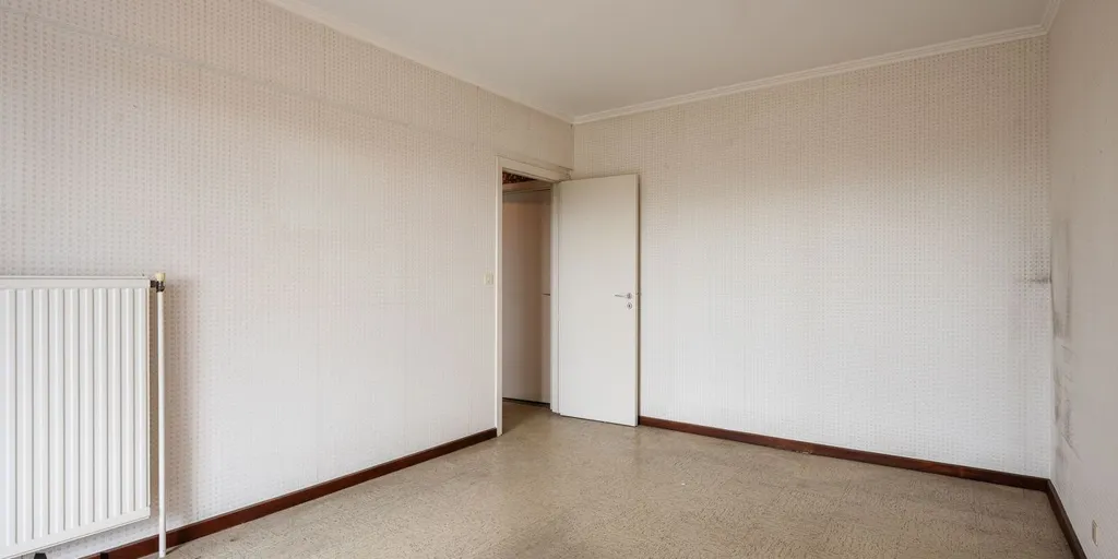 Pièces - Appartement avec Balcon et Vue sur l'Église à Eeklo