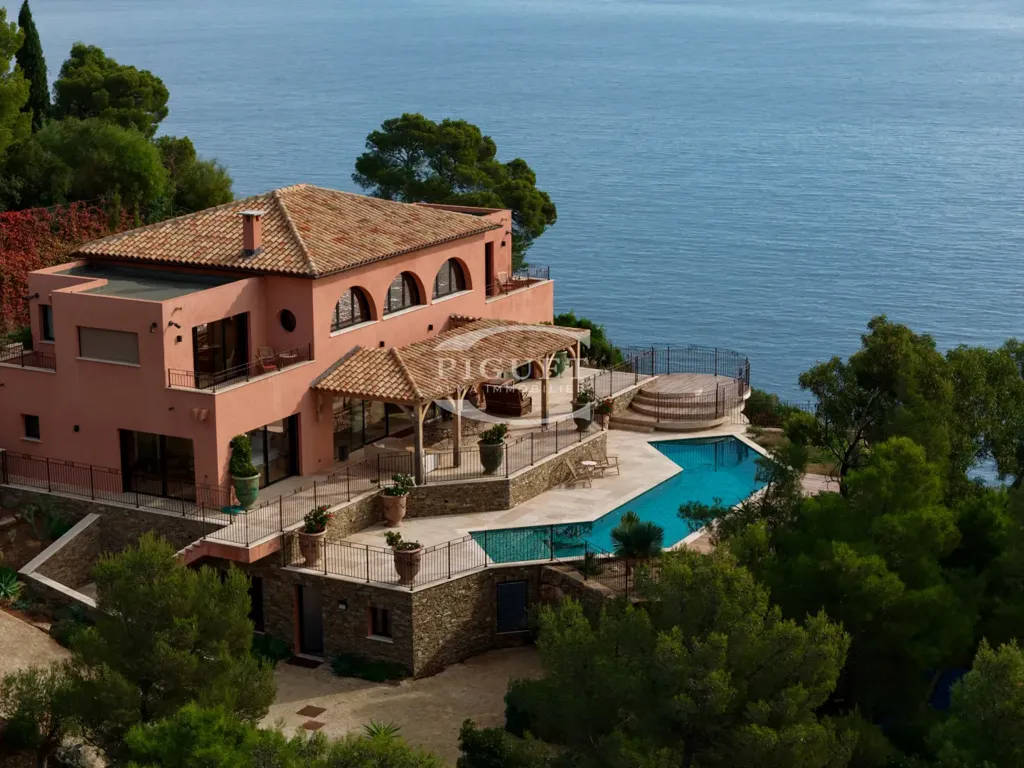 Õhuvaade - Contemporary Villa with Sea Views near Saint-Tropez