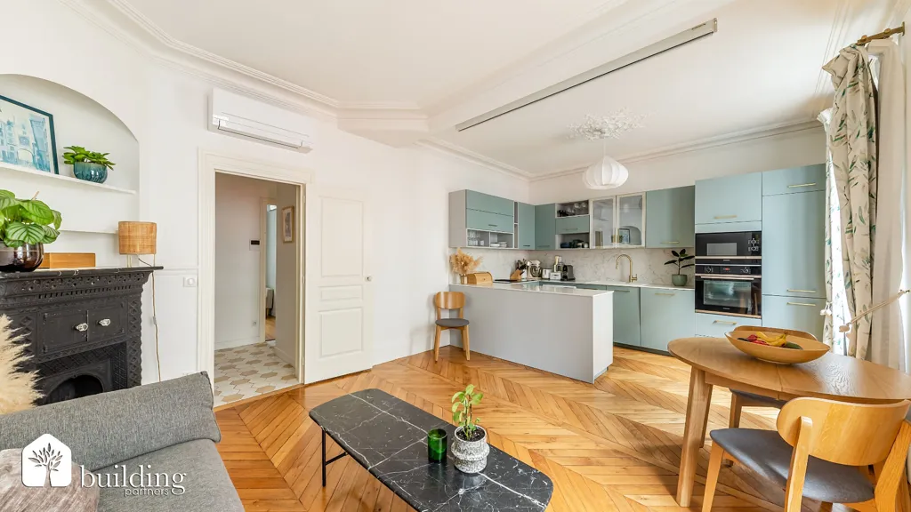 Séjour - Appartement avec vue sur le marché à Levallois-Perret
