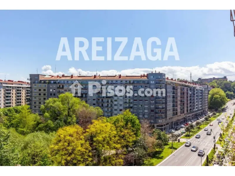 Extérieur - Spacious Apartment with Terrace in Amara
