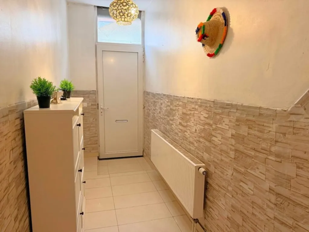 Entrée - Rijwoning Rénovée avec Terrasse à Anvers
