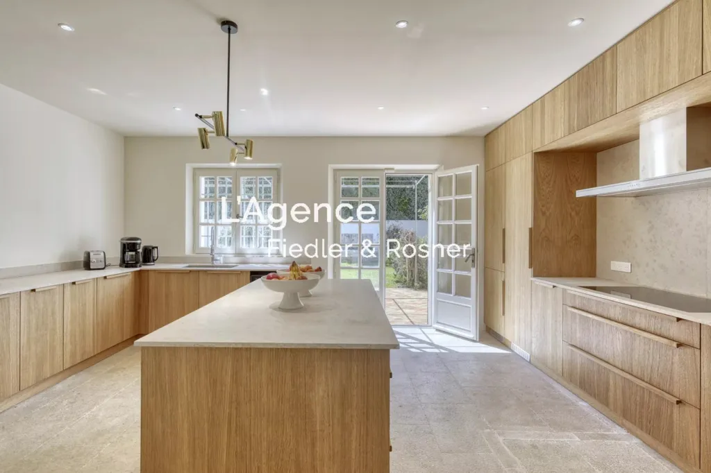 Cuisine - Villa Rénovée avec Piscine Chauffée à Ramatuelle