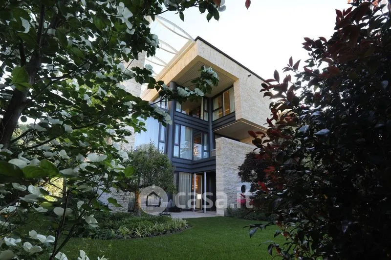 Exterior - Architectural Villa with Private Garden in Merate