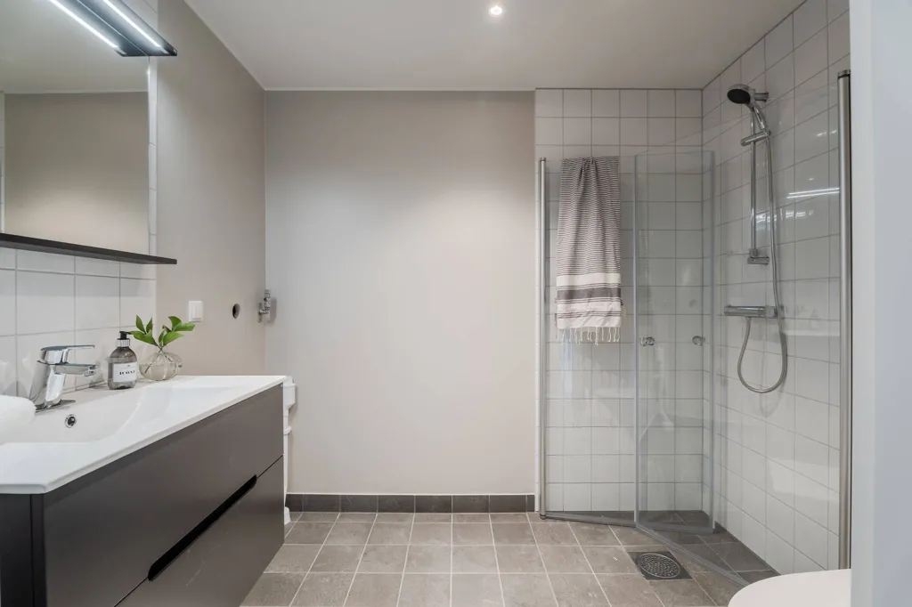Bagni - Modern Flat with West-Facing Balcony in Majorna
