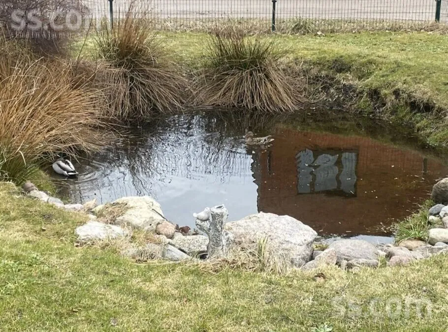Aed - Modern 4-Bedroom Duplex with Private Garden in Tukums