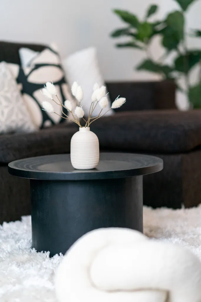 Séjour - Renovated 2-Bedroom Flat with Balcony in Anderstorp