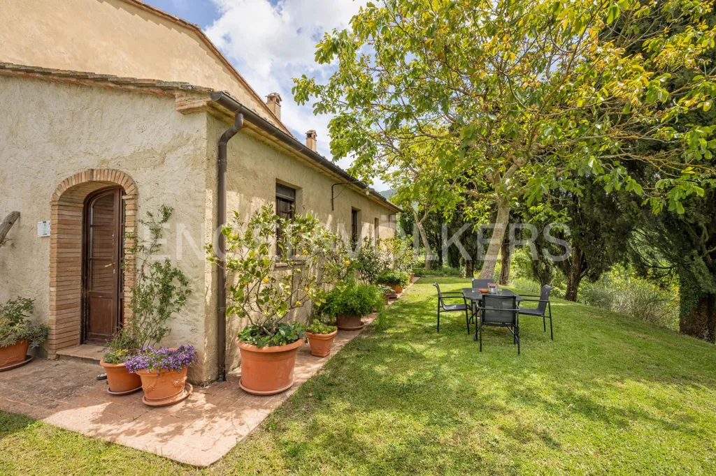 Aed - Rural Complex with Pool in Val d'Orcia