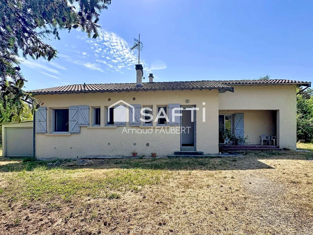 Esterno - Quiet House with Garden in Montbrun-Bocage