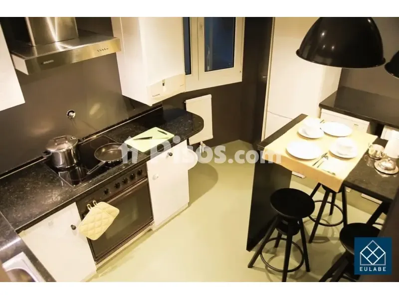 Köök - Modern Flat with Balcony in Donostia Centre