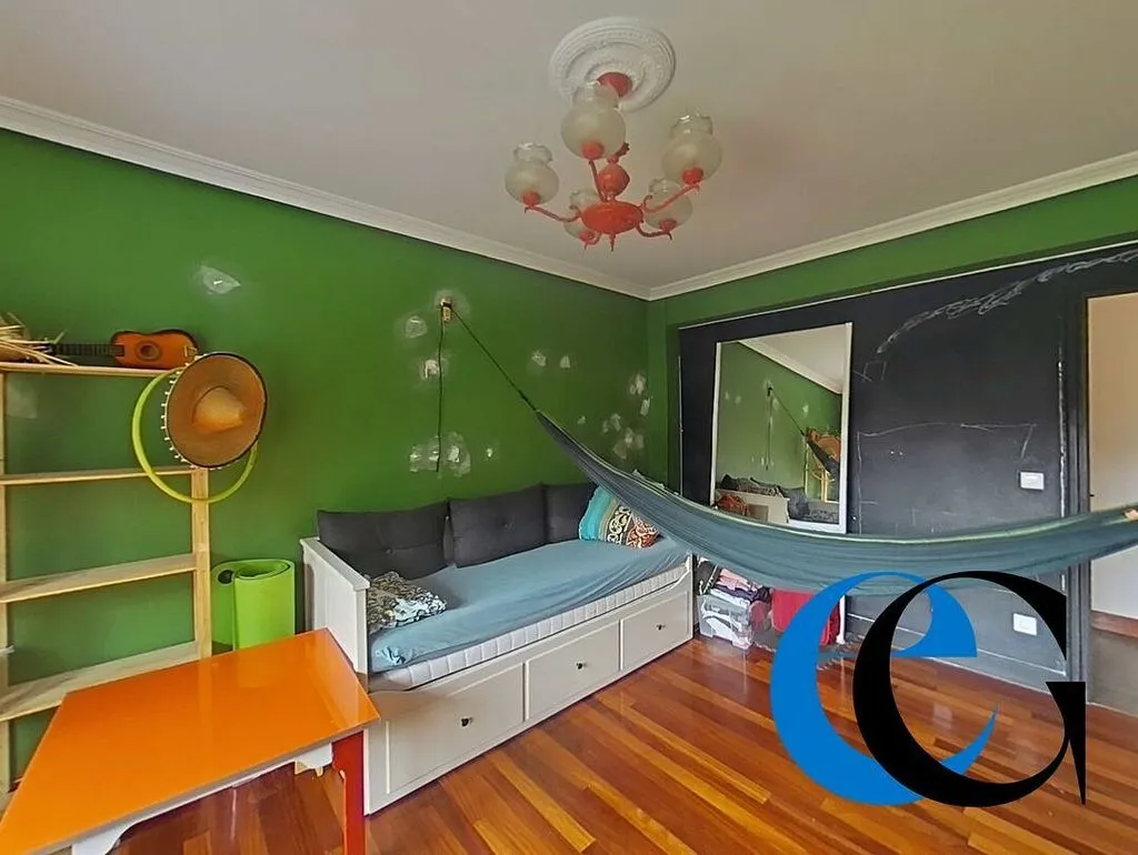 Chambres - Apartment with Balcony in Aia
