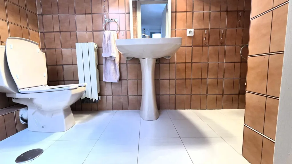 Salles de bain - 4-Bedroom Flat with South/East Orientation in Ávila