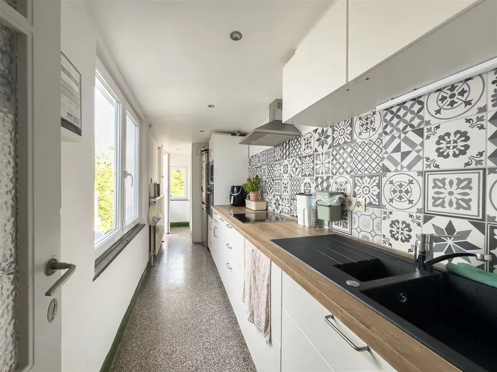 Köök - Spacious 3-Facade House with Garden in Ecaussinnes