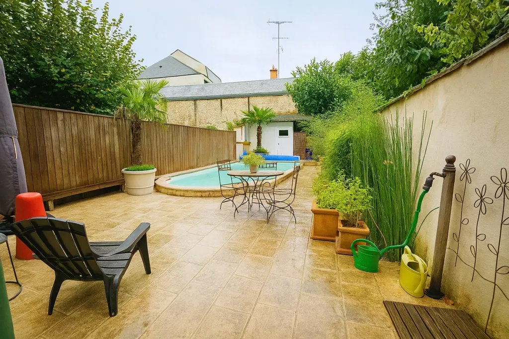 Pool - City House with Pool in Périgueux Centre